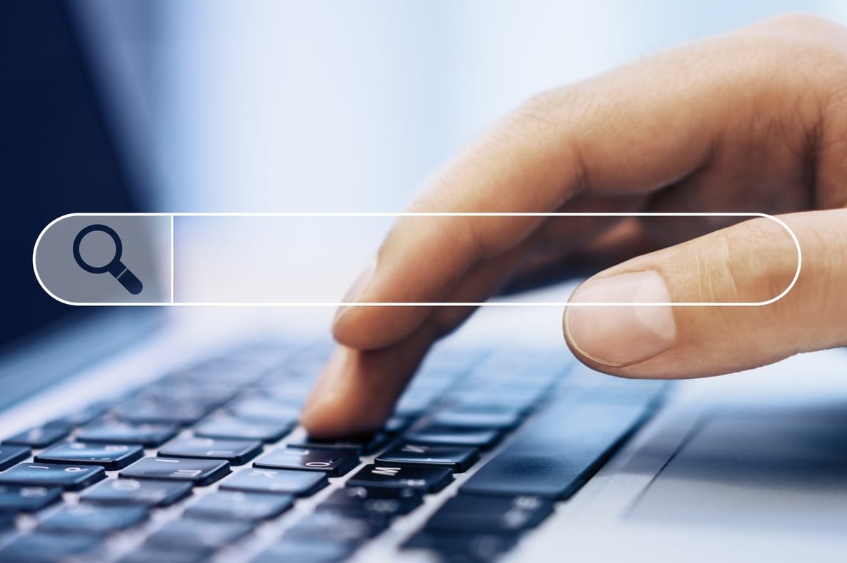 email signup form laptop